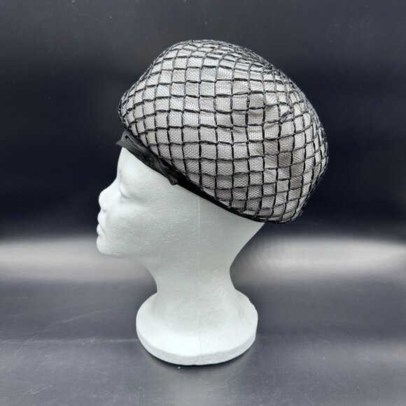 Vintage Ladies Hat Silver Black Mesh Birdcage Net Union Made Mid Century Pillbox main image 10